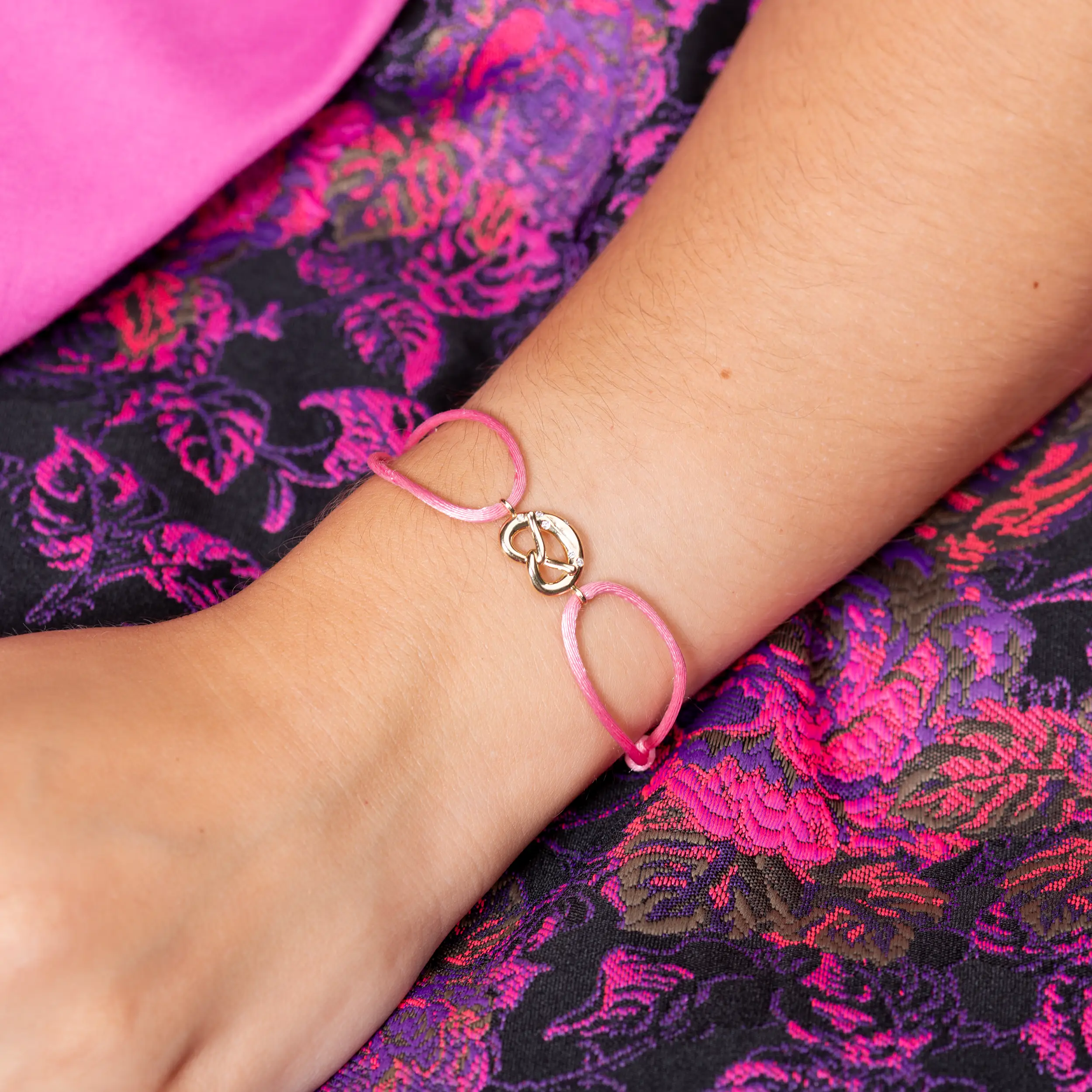 Gold Brezel Diamant Armband