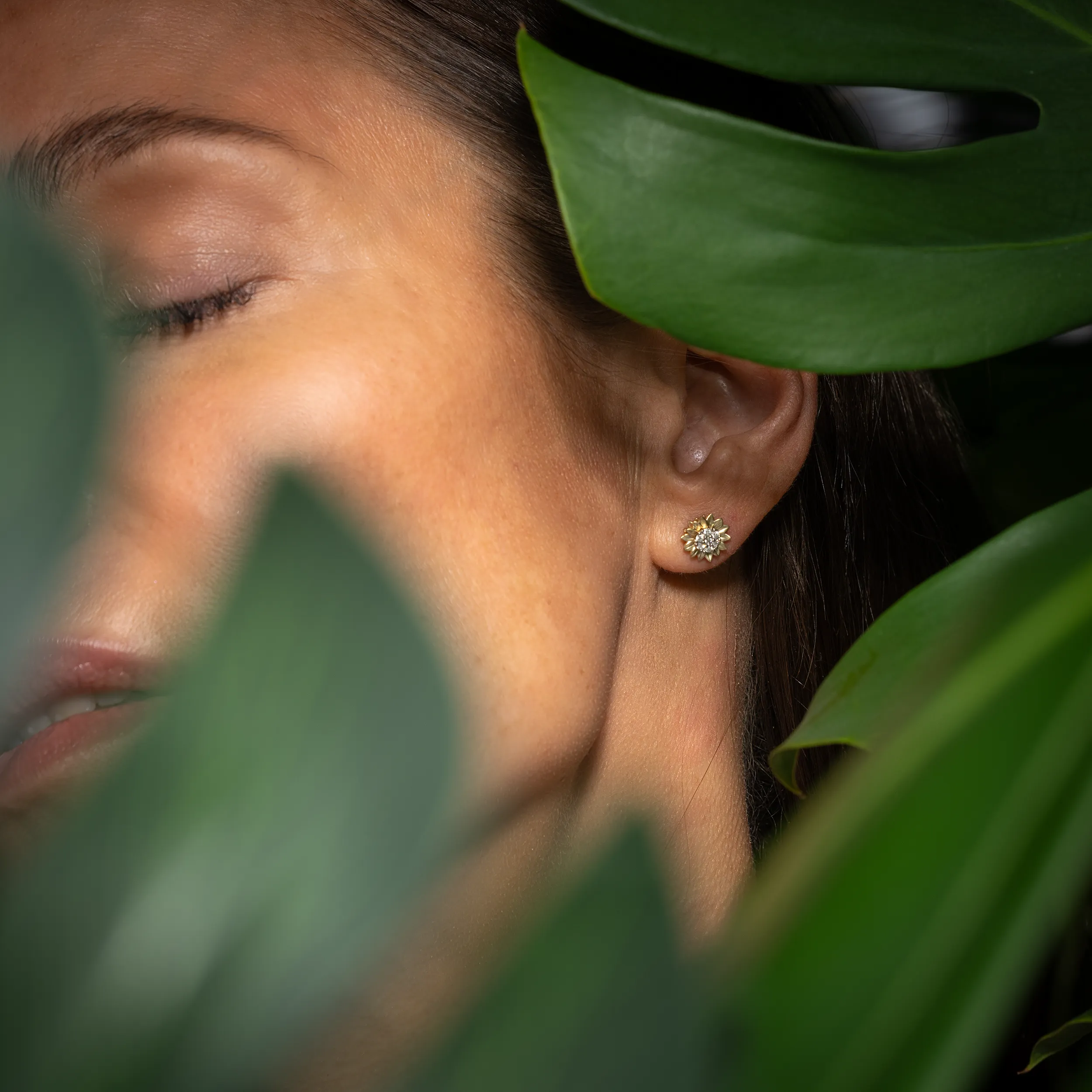 Gold Ohrschmuck Diamant 0,13ct Sonnenblume - Floral