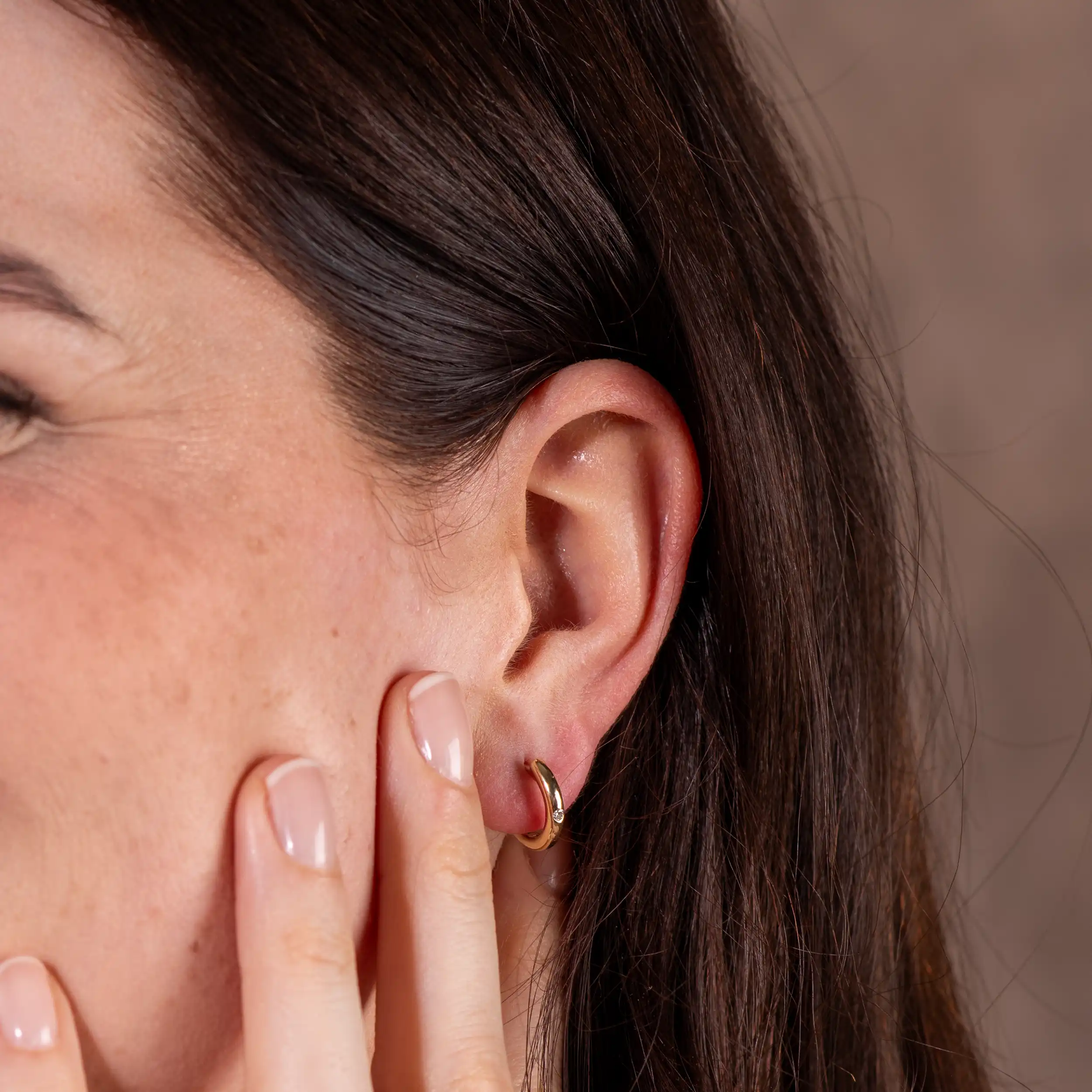 Gold Ohrschmuck Creolen Diamant 0,04ct Solitär - Klassiker