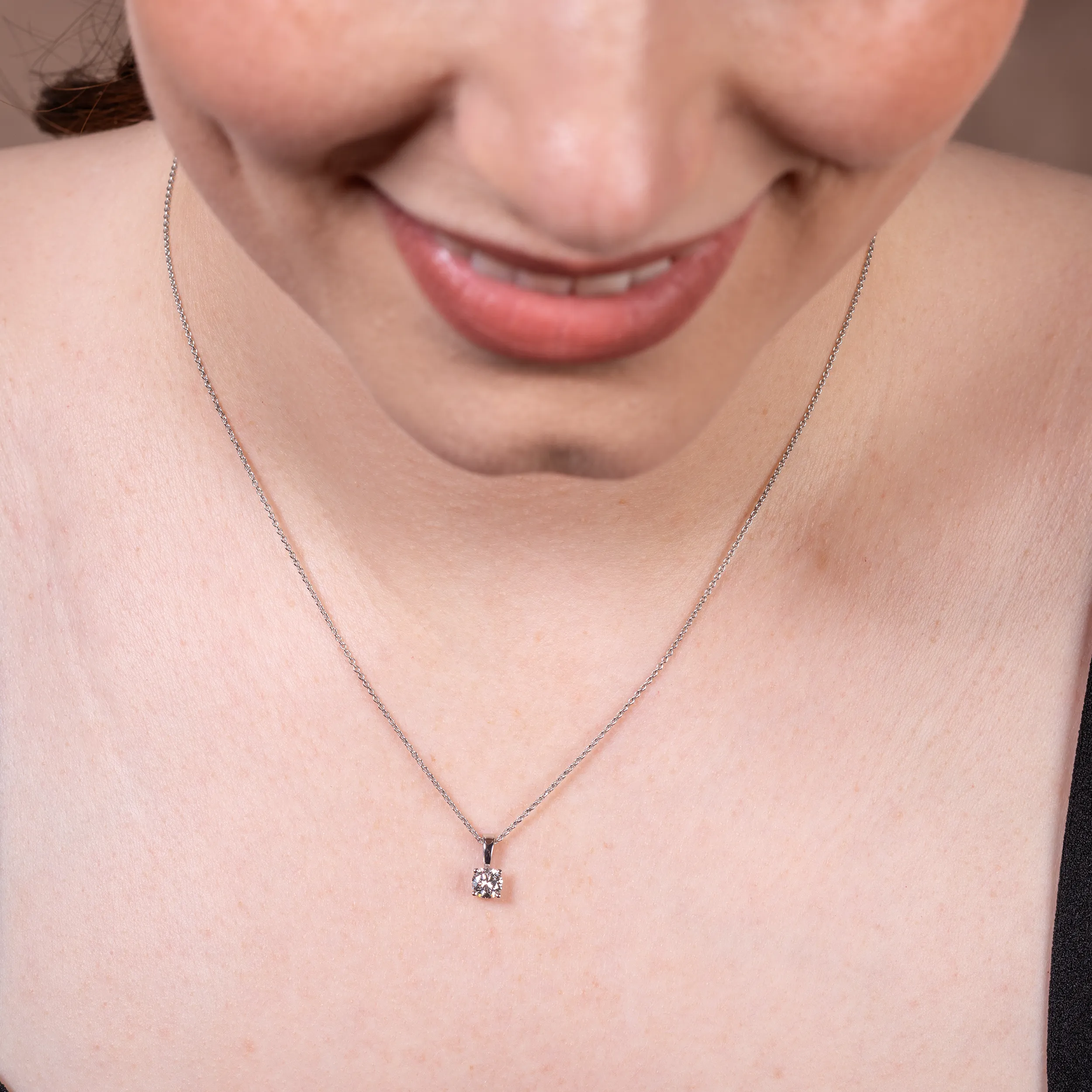 Gold Anhänger Diamant 0,50ct 4er Krappenfassung Solitär - Klassiker