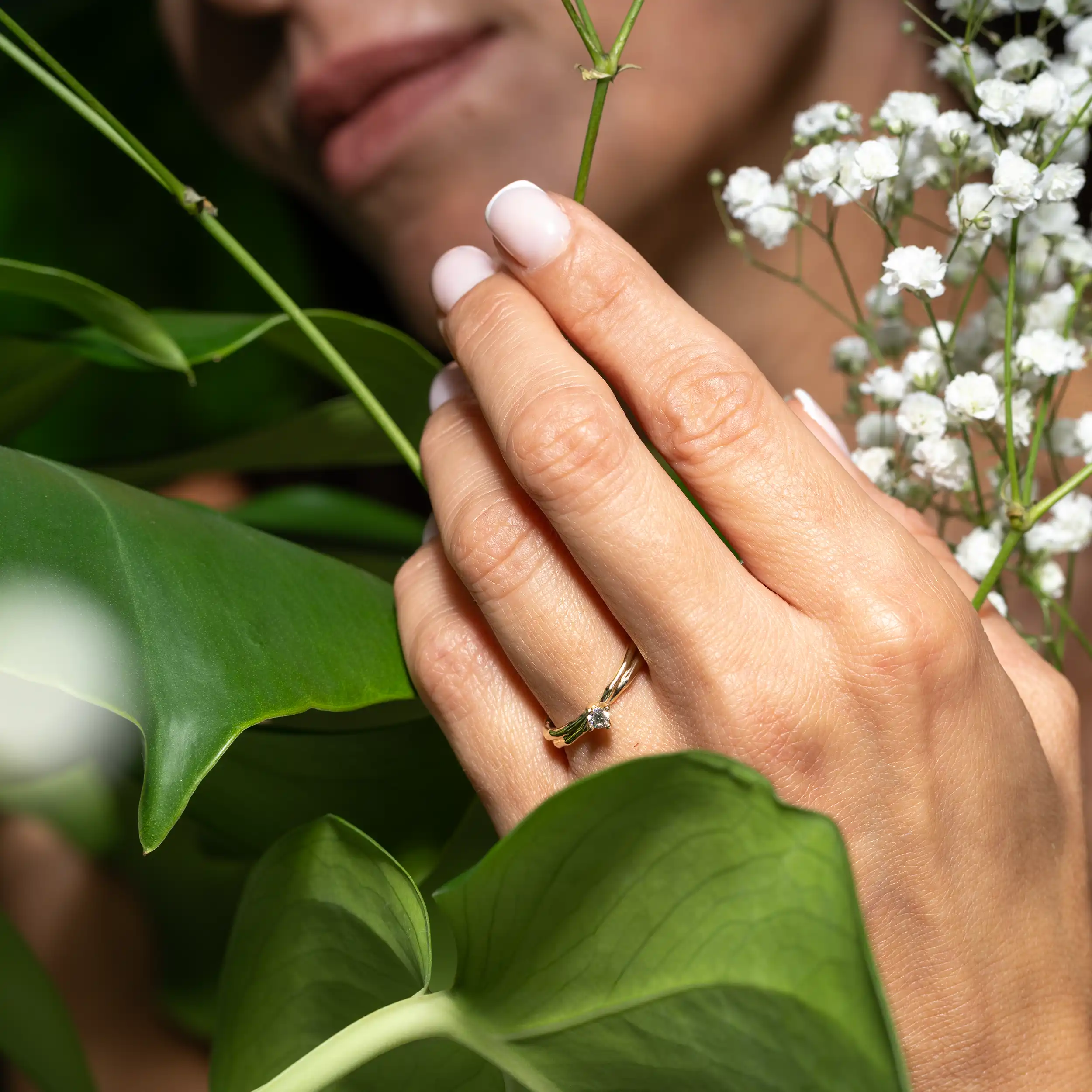 Gold Ring Diamant 0,10ct Solitär Liana  - Floral